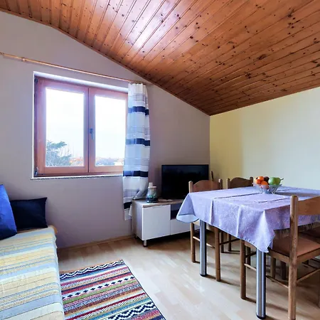 Ruza - Pul613 By Interhome Pula
