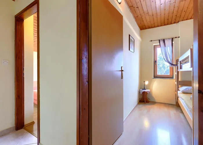 Ruza 2 By Interhome Apartman Pula